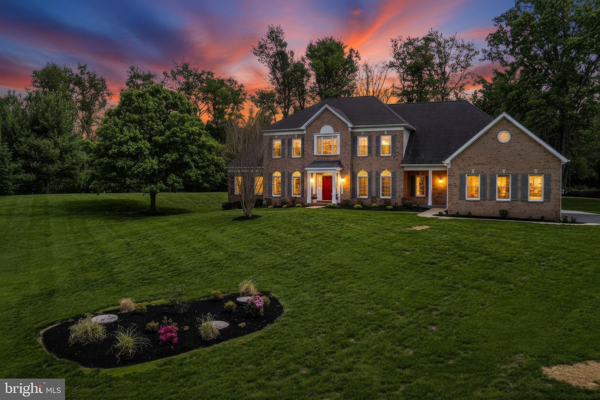 TRIADELPHIA WOODS - Residential
