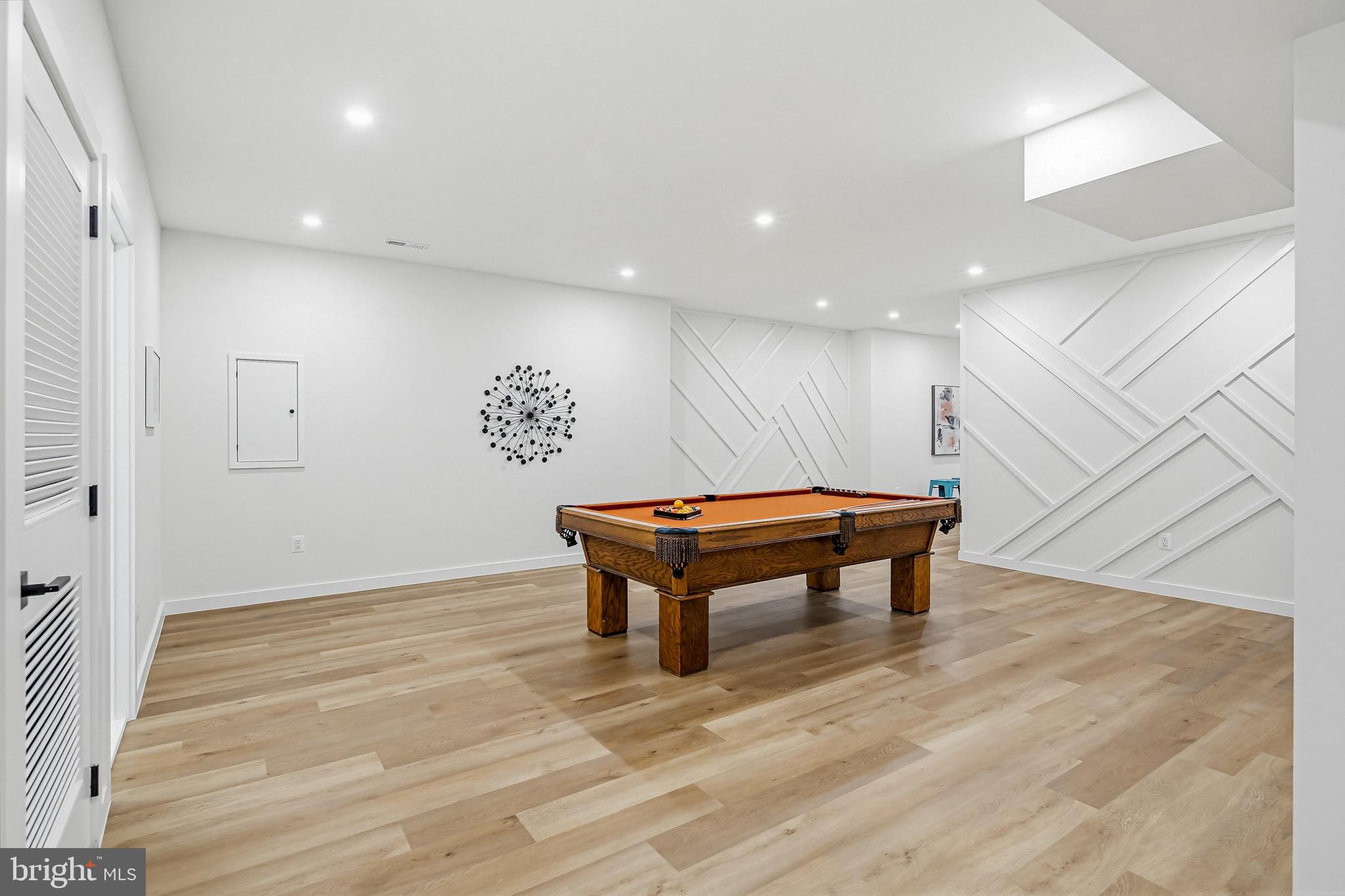 TRIADELPHIA WOODS - Residential