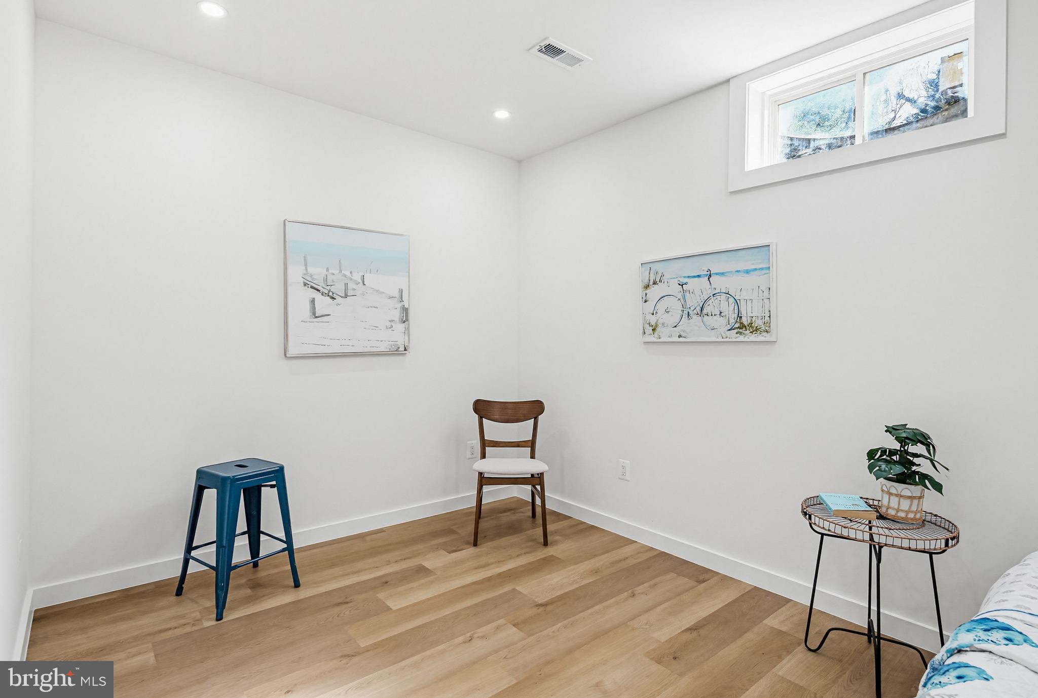 TRIADELPHIA WOODS - Residential