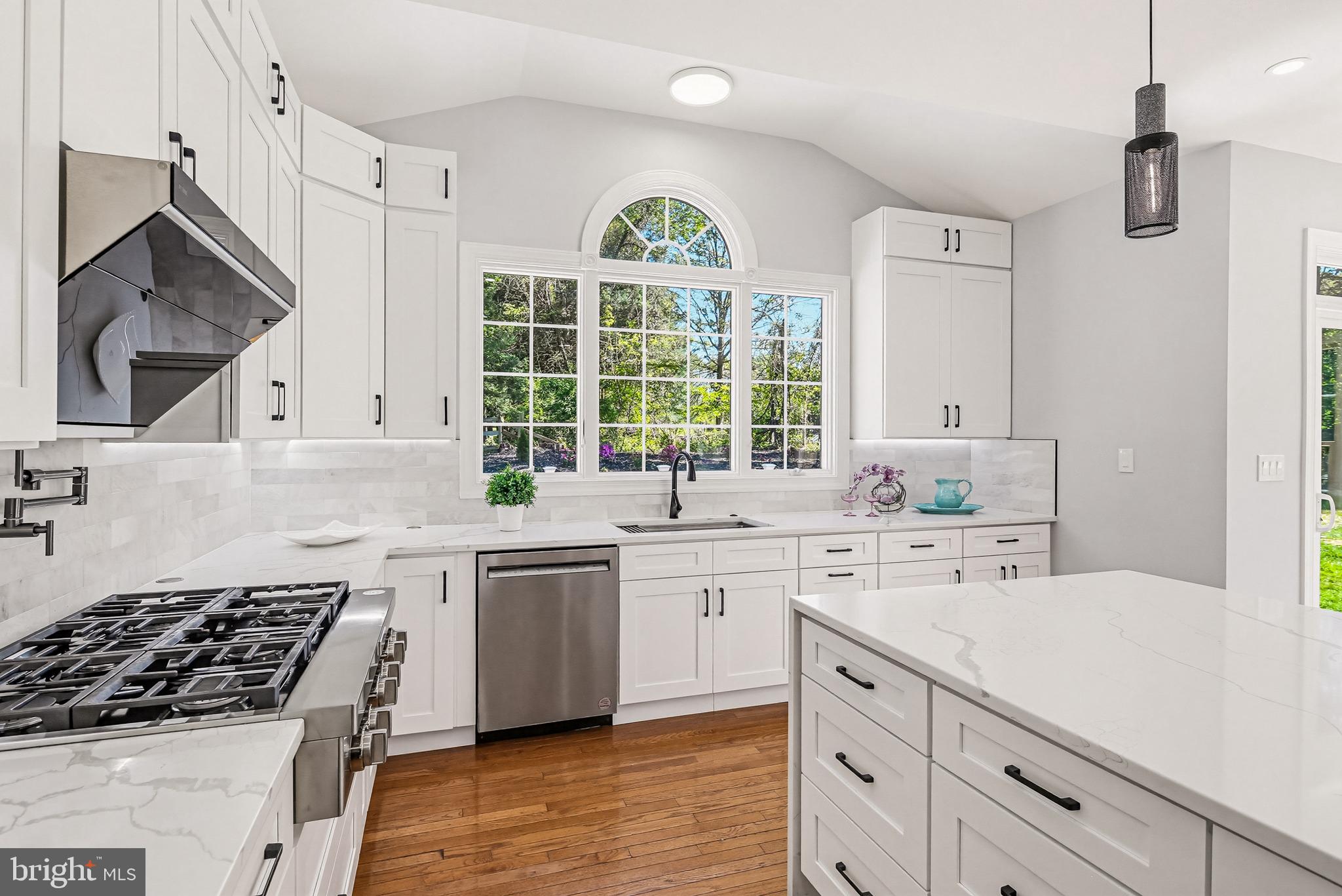 TRIADELPHIA WOODS - Residential