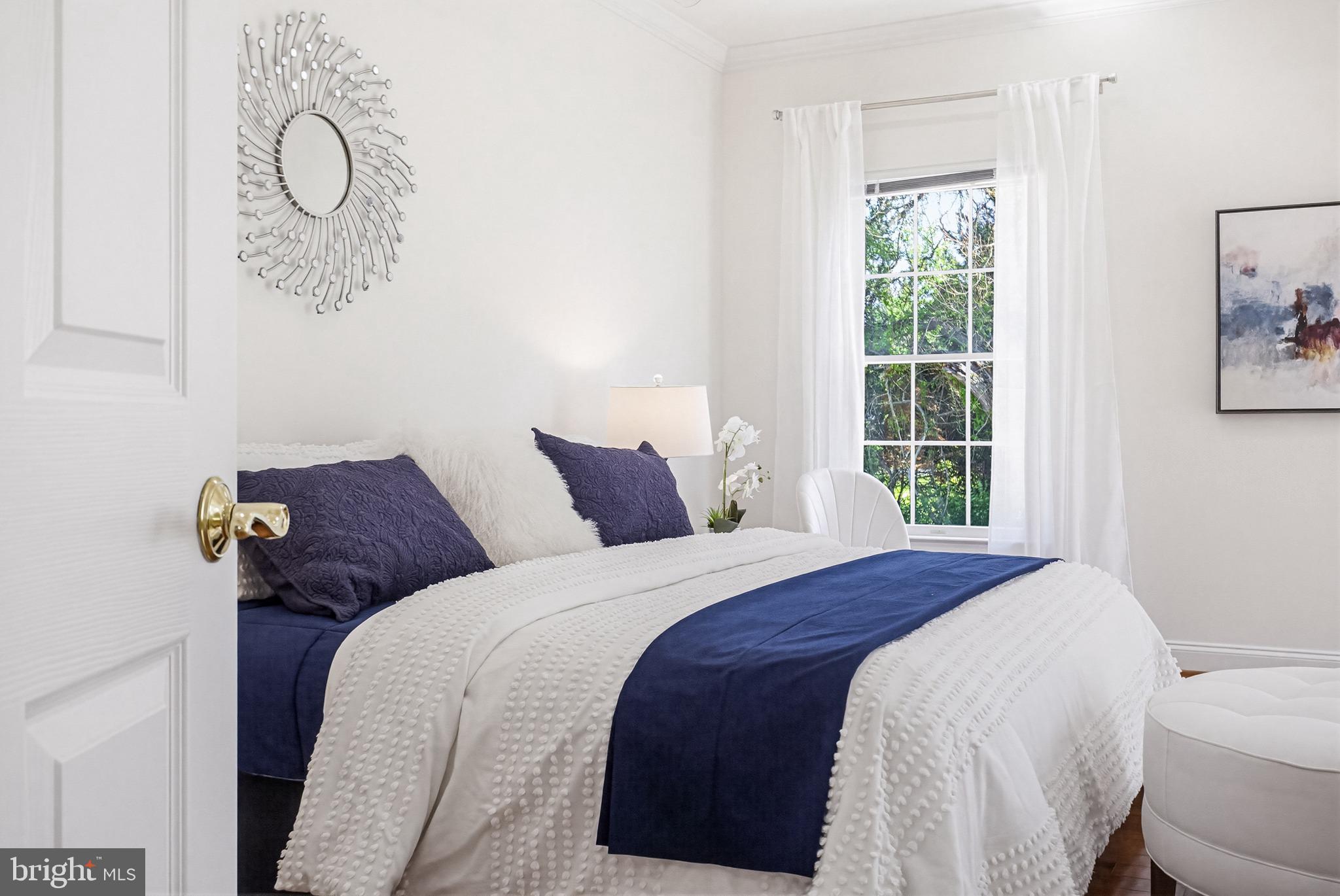 TRIADELPHIA WOODS - Residential
