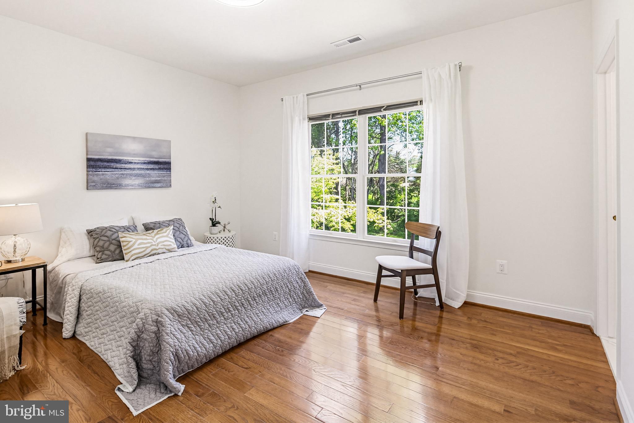 TRIADELPHIA WOODS - Residential