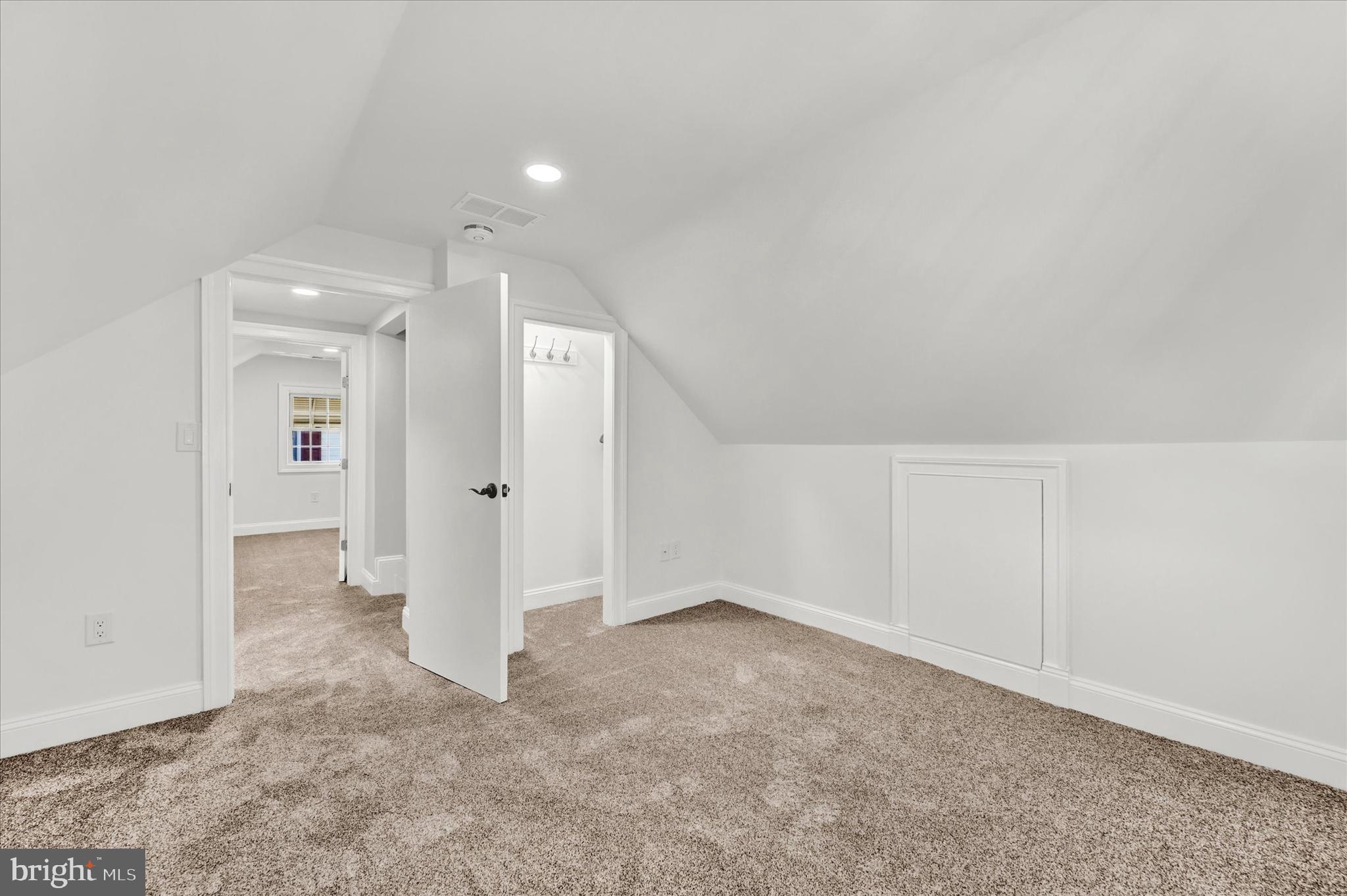 BROOKVIEW - Residential