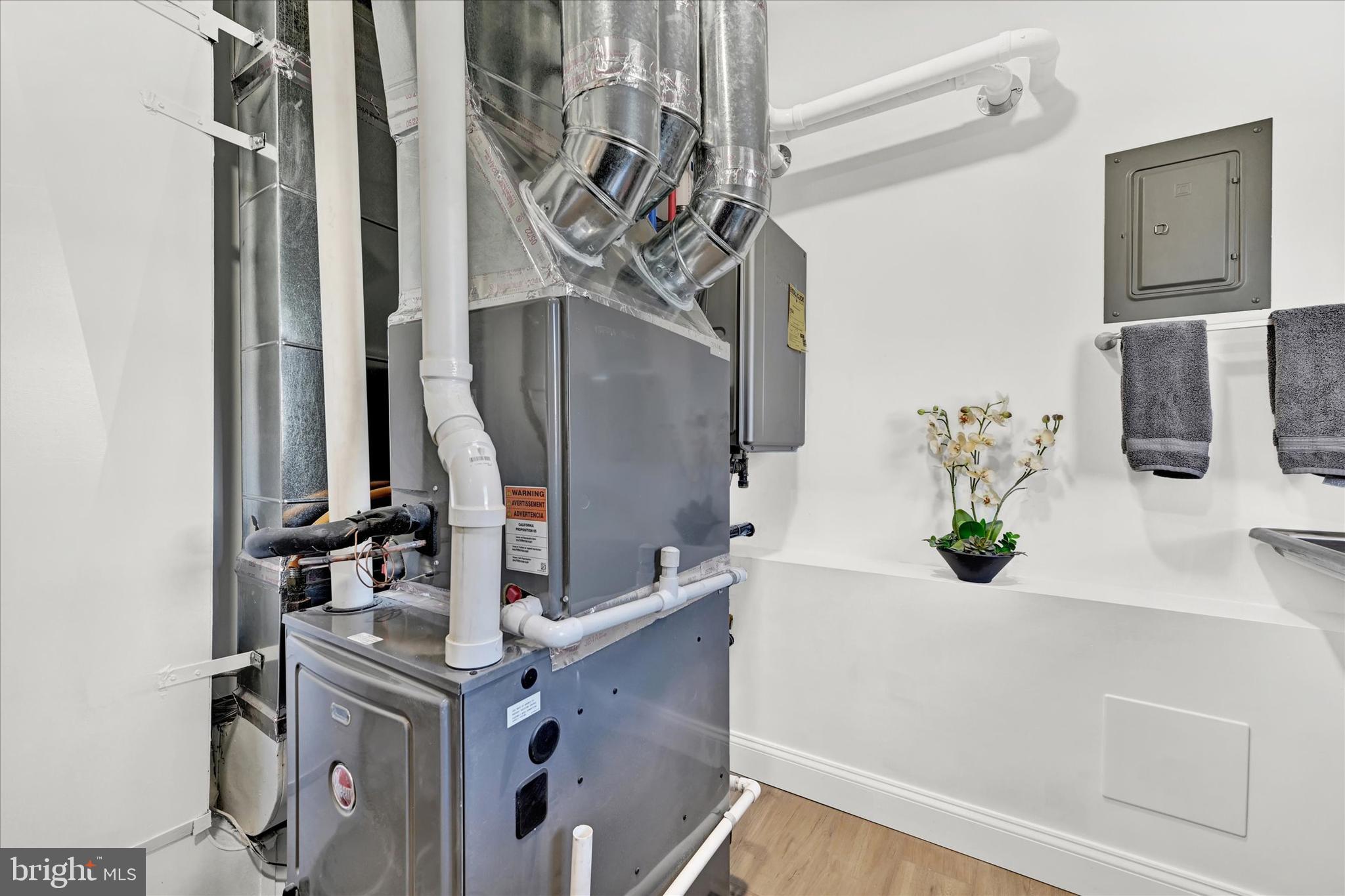 BROOKVIEW - Residential