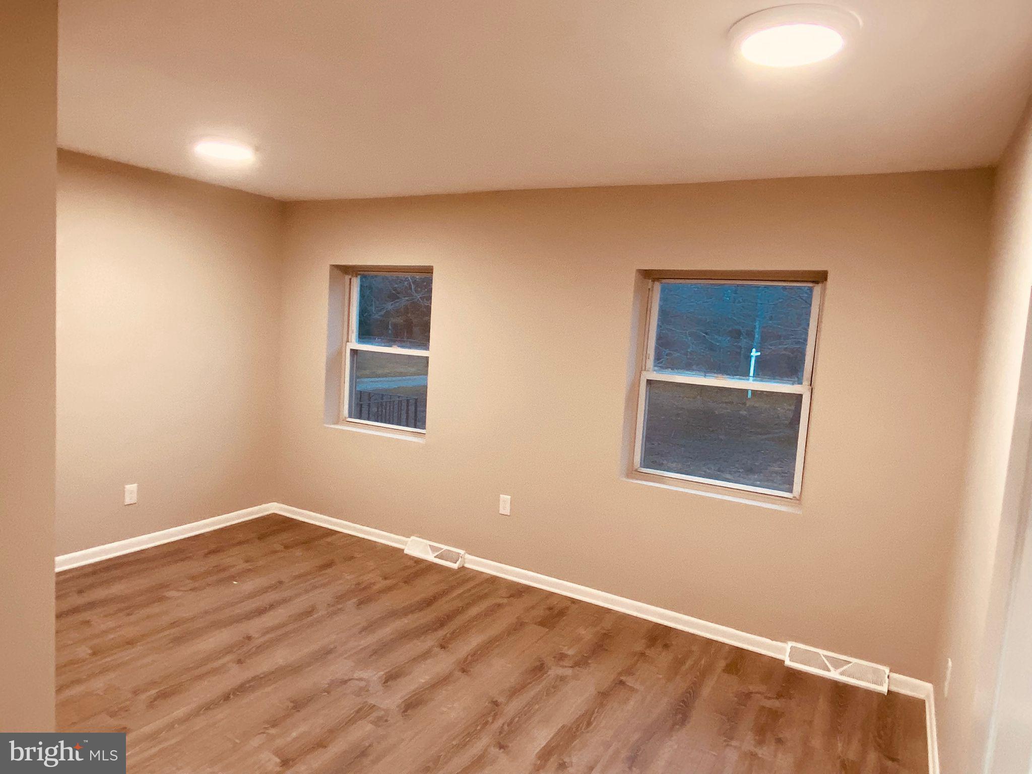 EARLY MANOR - Residential