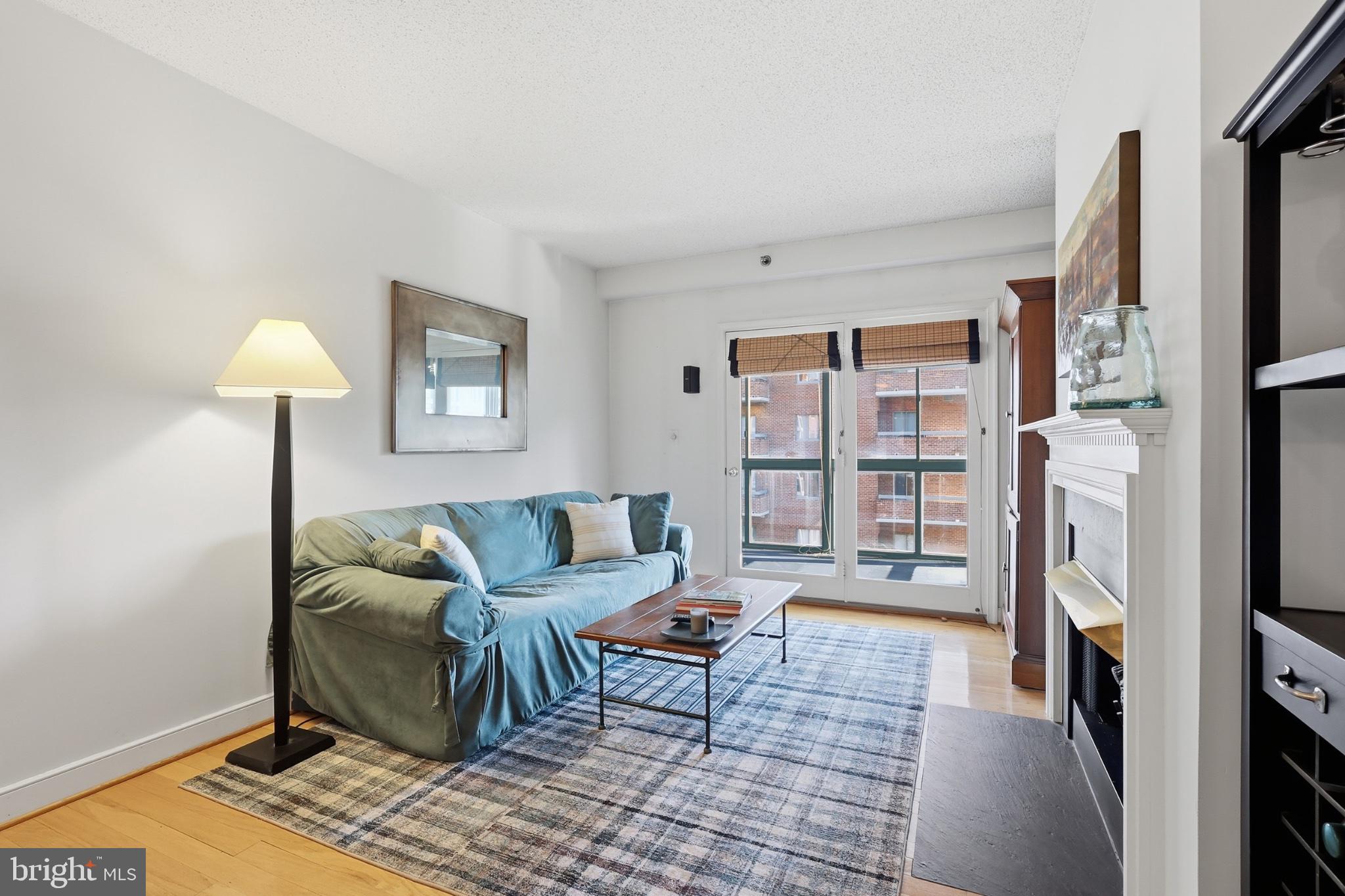 1050 N TAYLOR STREET 1-606
