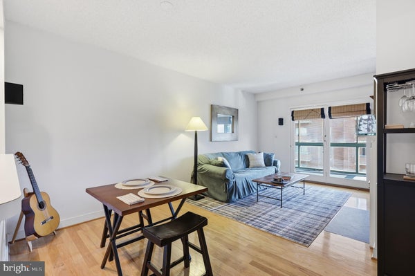 1050 N TAYLOR ST # 1-606, ARLINGTON, VA 22201 - Image a0825dae0b2d8a2b4fbfecb93637f872/2558956679