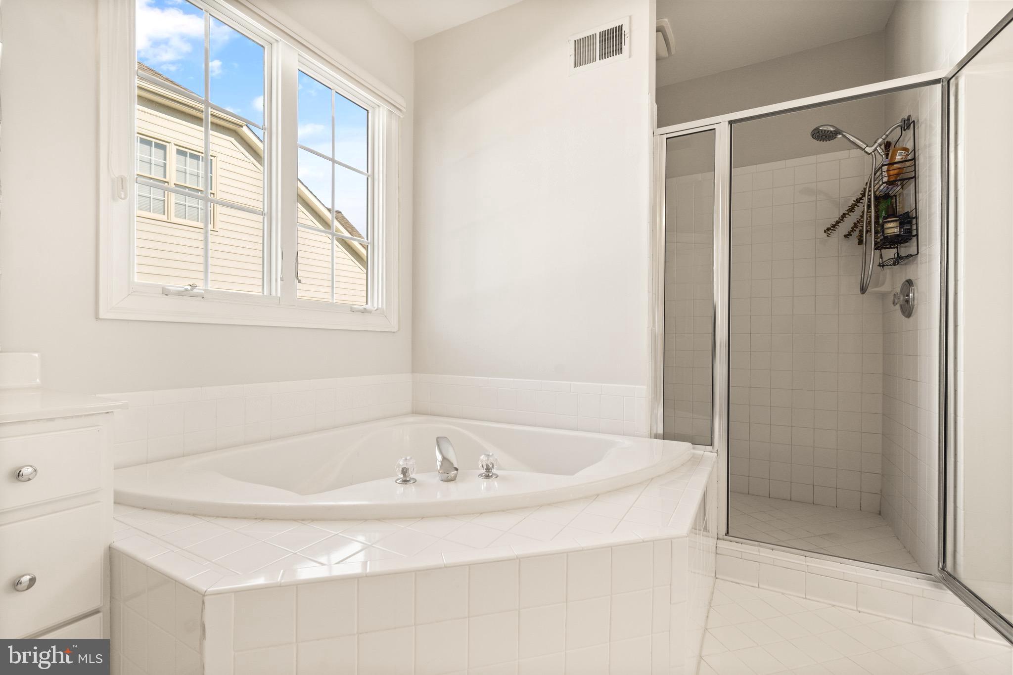 SPRING LAKES - Residential