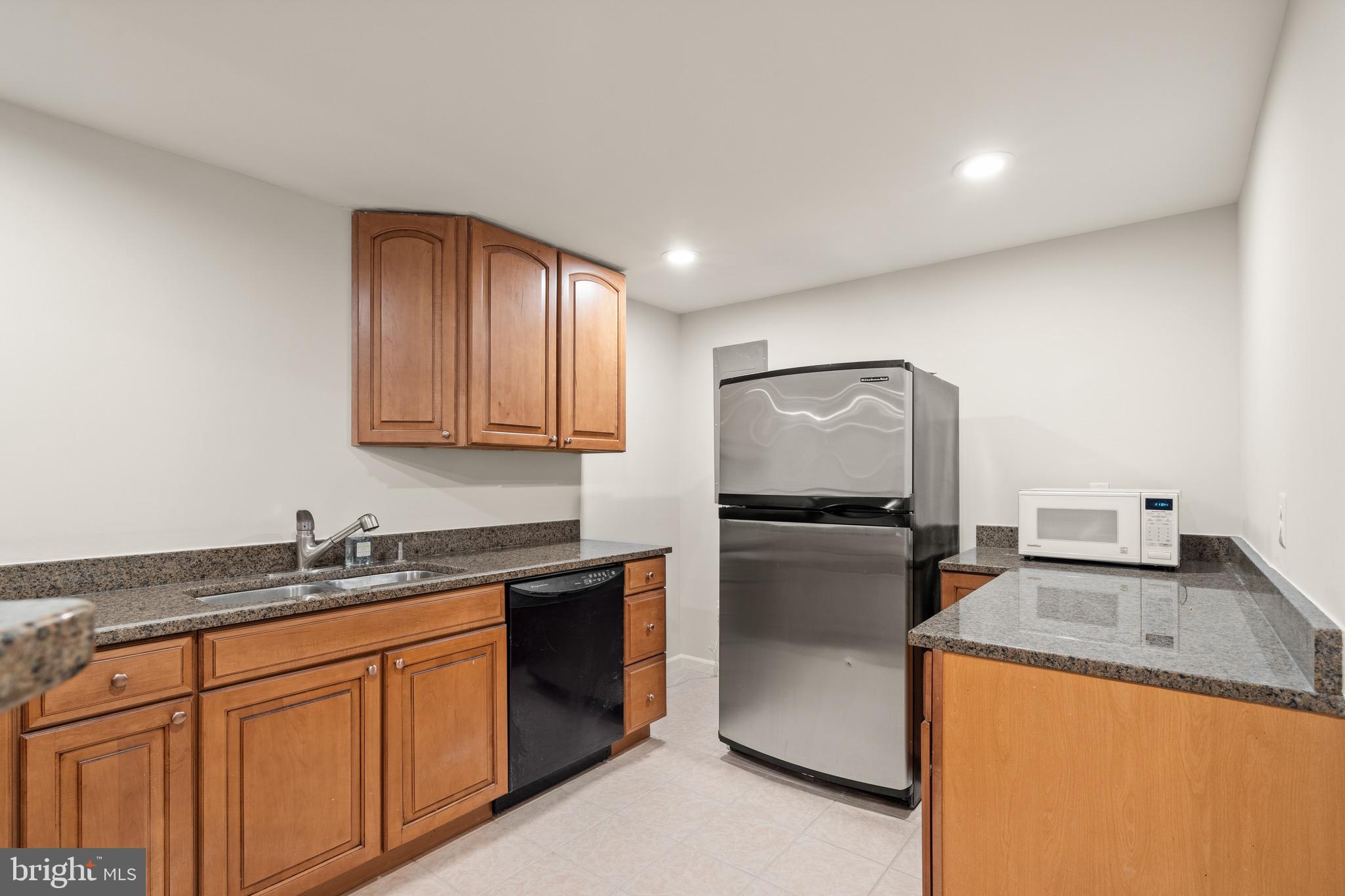 SPRING LAKES - Residential