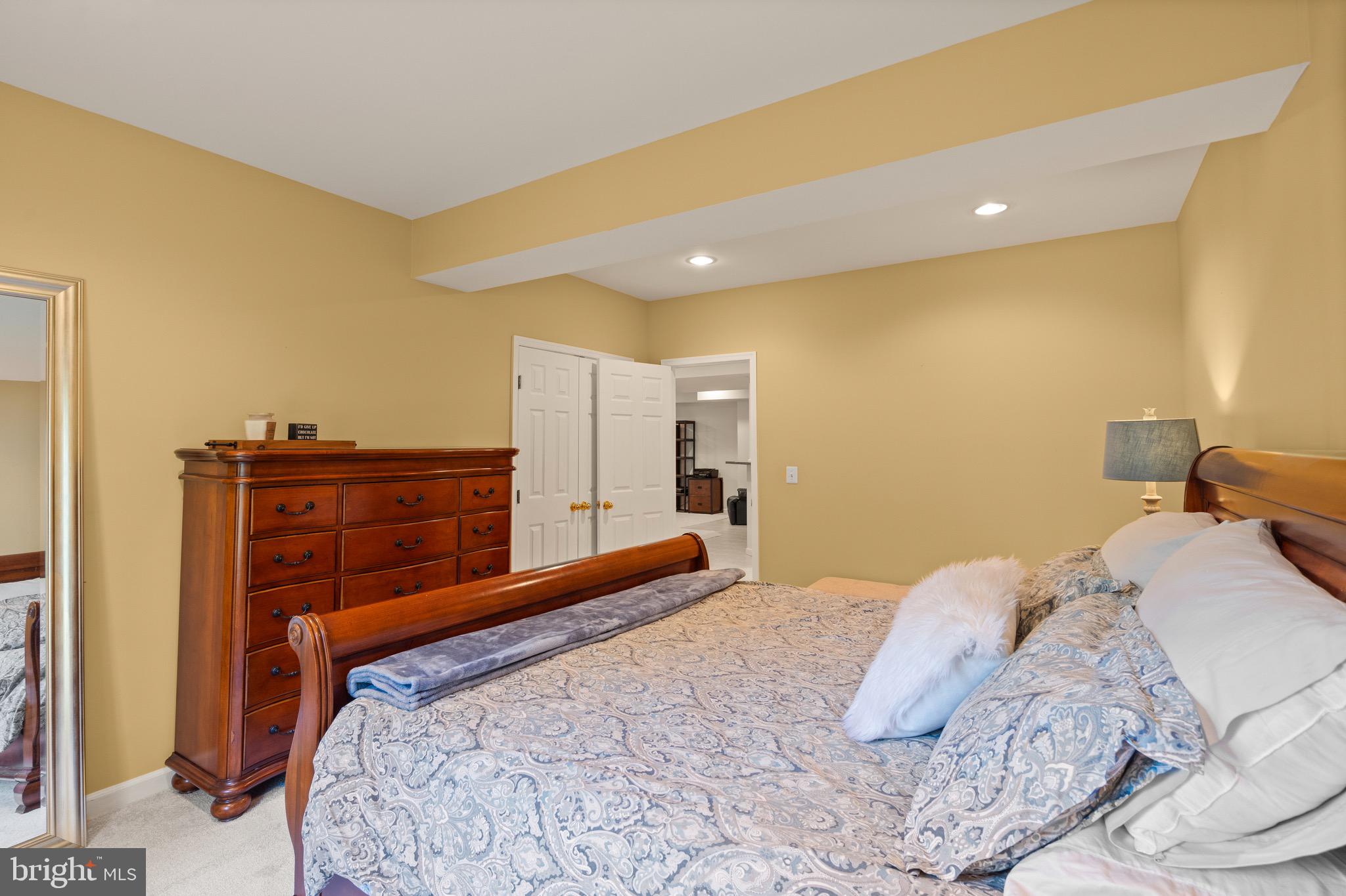 SPRING LAKES - Residential