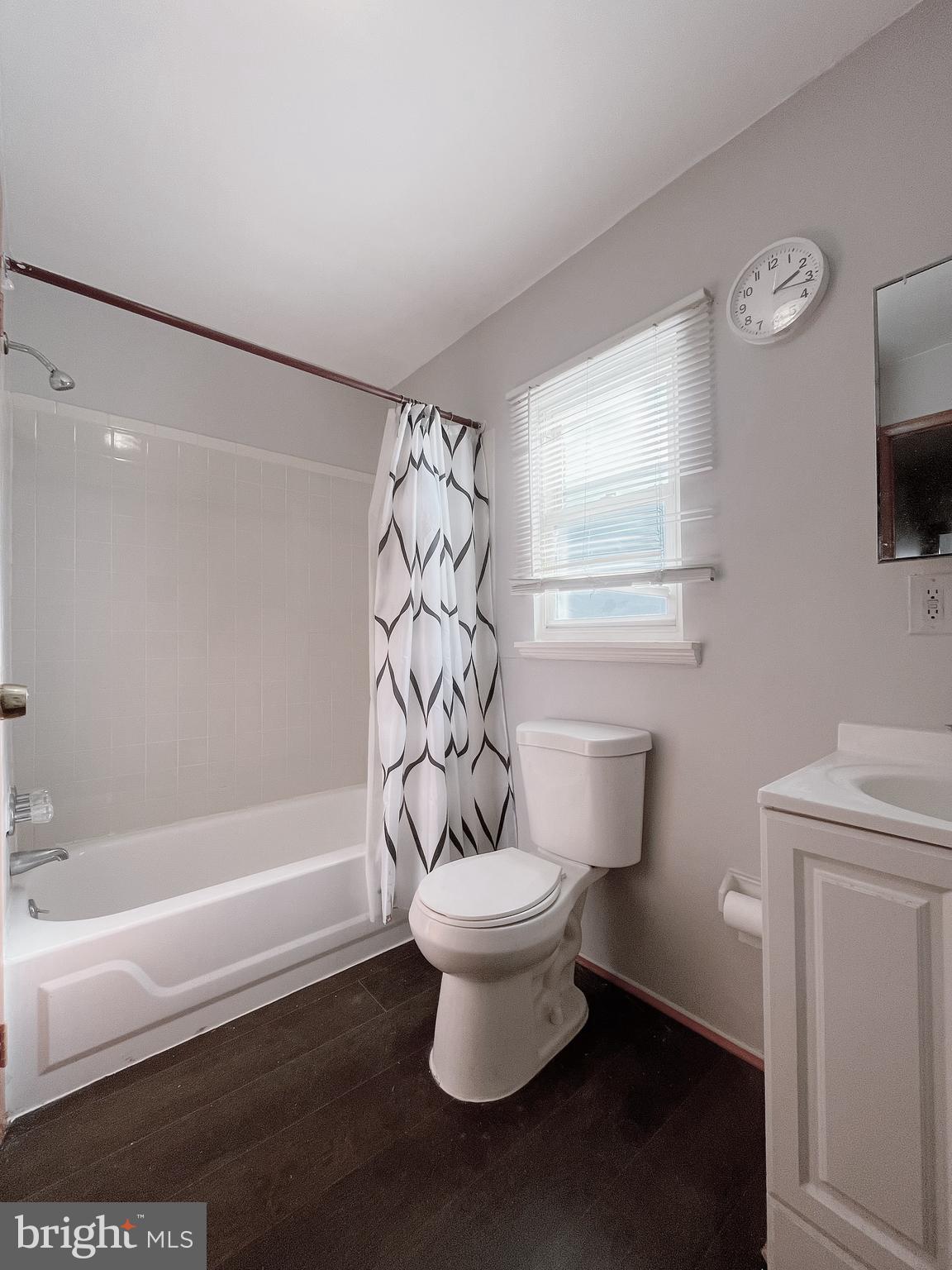 WHITMAN - Residential