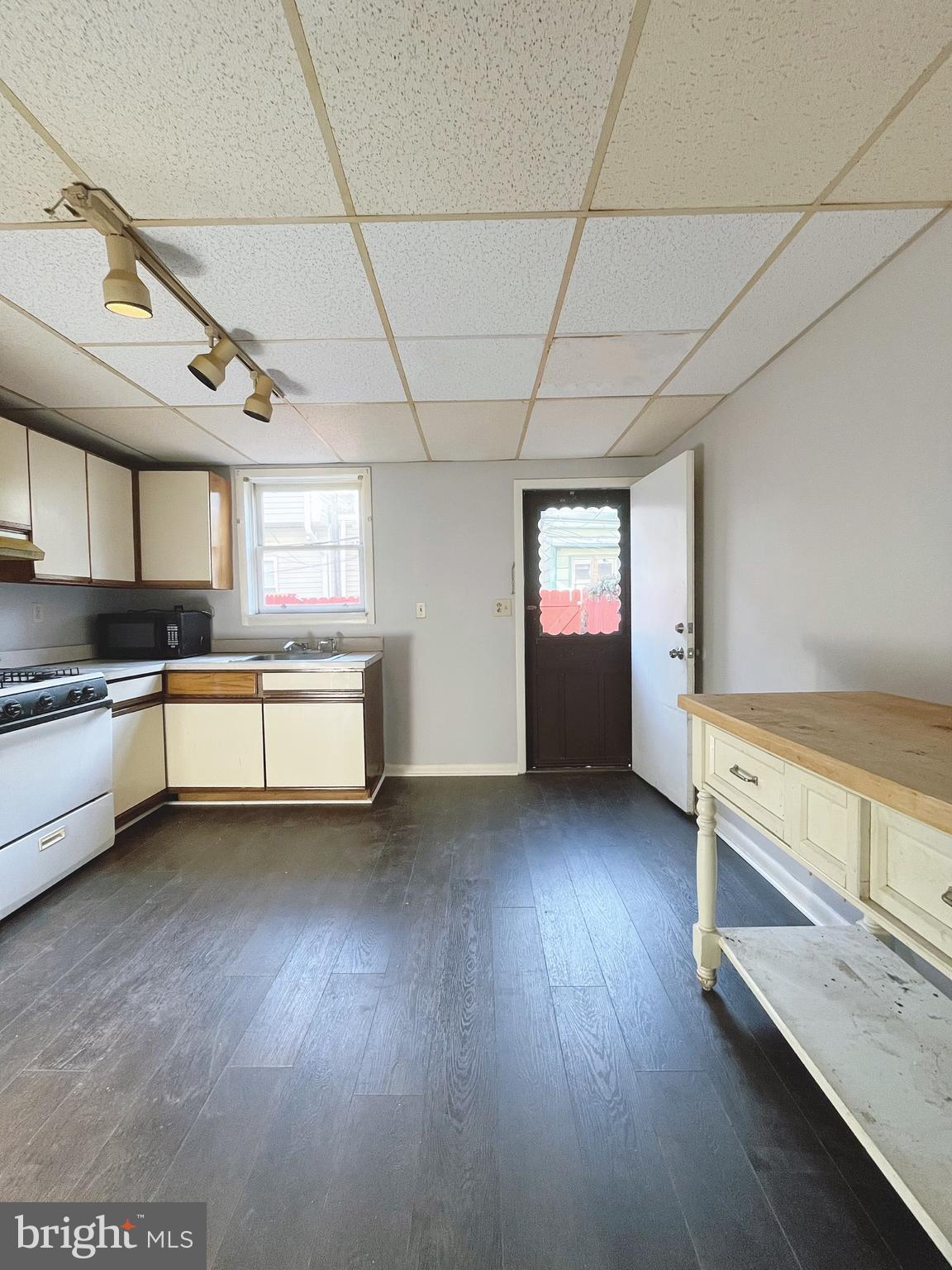 WHITMAN - Residential