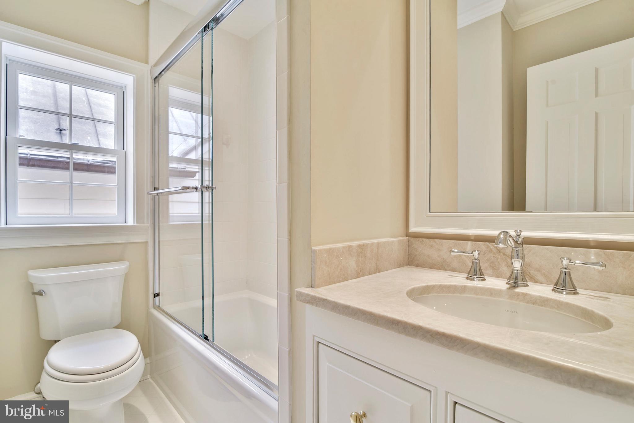 OLD TOWN ALEXANDRIA - Residential Lease