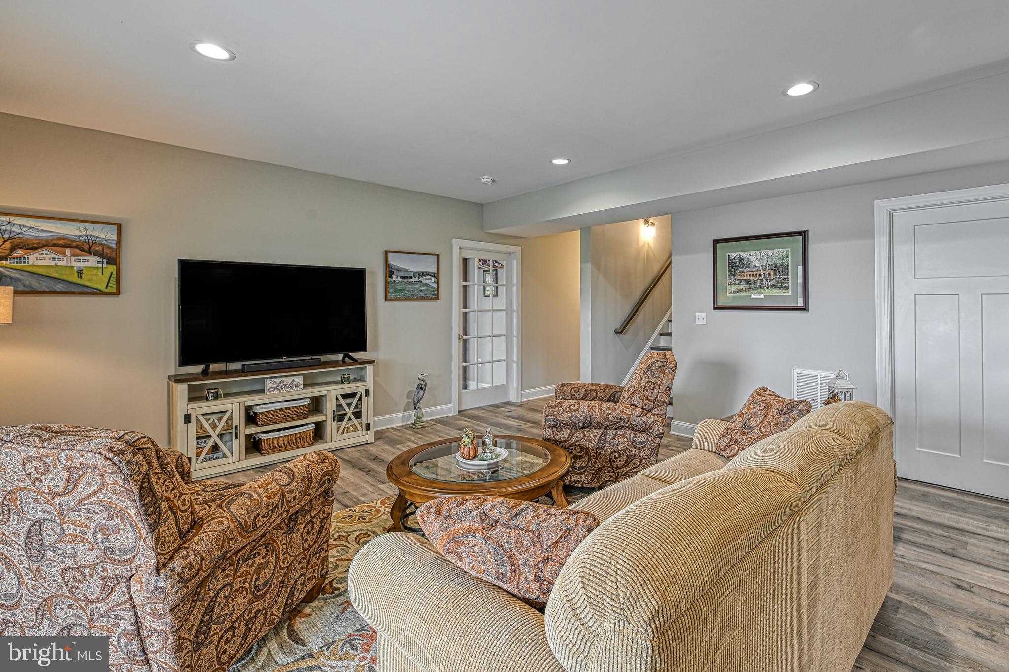 OAK GROVE ESTATES - Residential