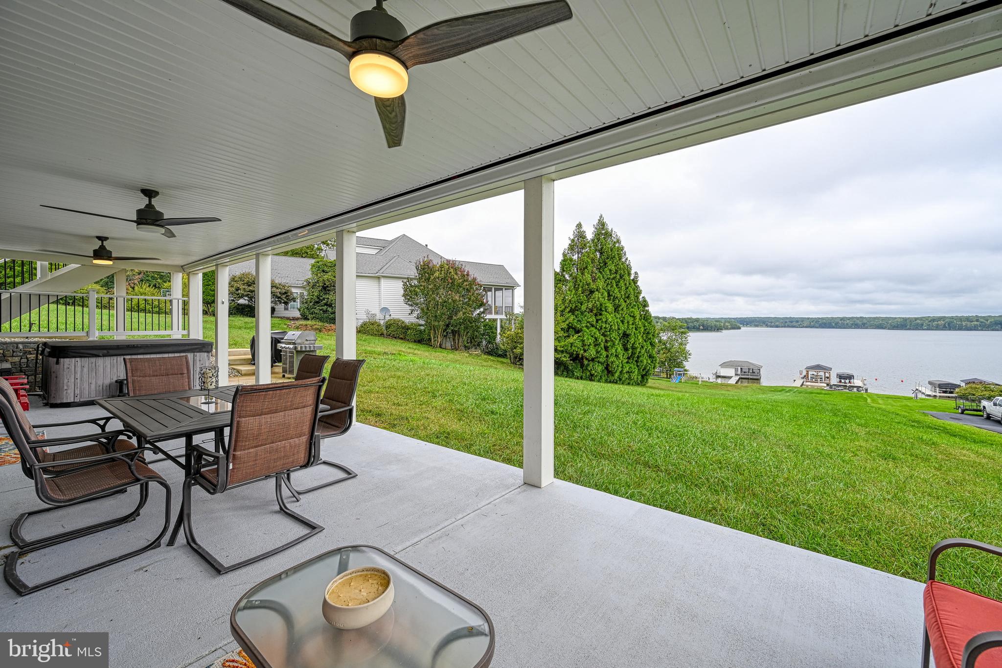 OAK GROVE ESTATES - Residential