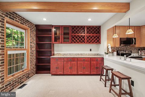 Tiny photo for 2536 S Walter Reed Drive #E, ARLINGTON, VA 22206 (MLS # VAAR2072414)