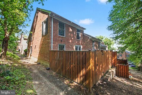 Tiny photo for 2536 S Walter Reed Drive #E, ARLINGTON, VA 22206 (MLS # VAAR2072414)