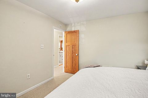 Tiny photo for 2536 S Walter Reed Drive #E, ARLINGTON, VA 22206 (MLS # VAAR2072414)