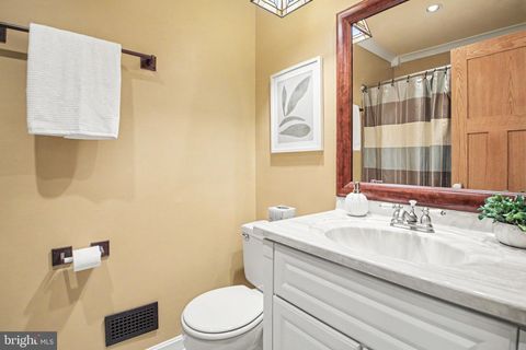 Tiny photo for 2536 S Walter Reed Drive #E, ARLINGTON, VA 22206 (MLS # VAAR2072414)