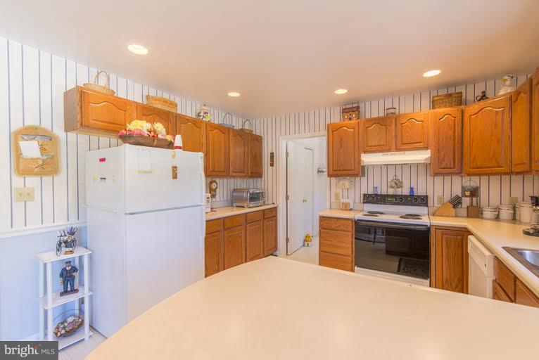 HOLLY HILL ESTATES - Residential