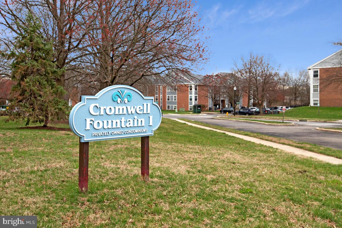 CROMWELL FOUNTAIN - Residential