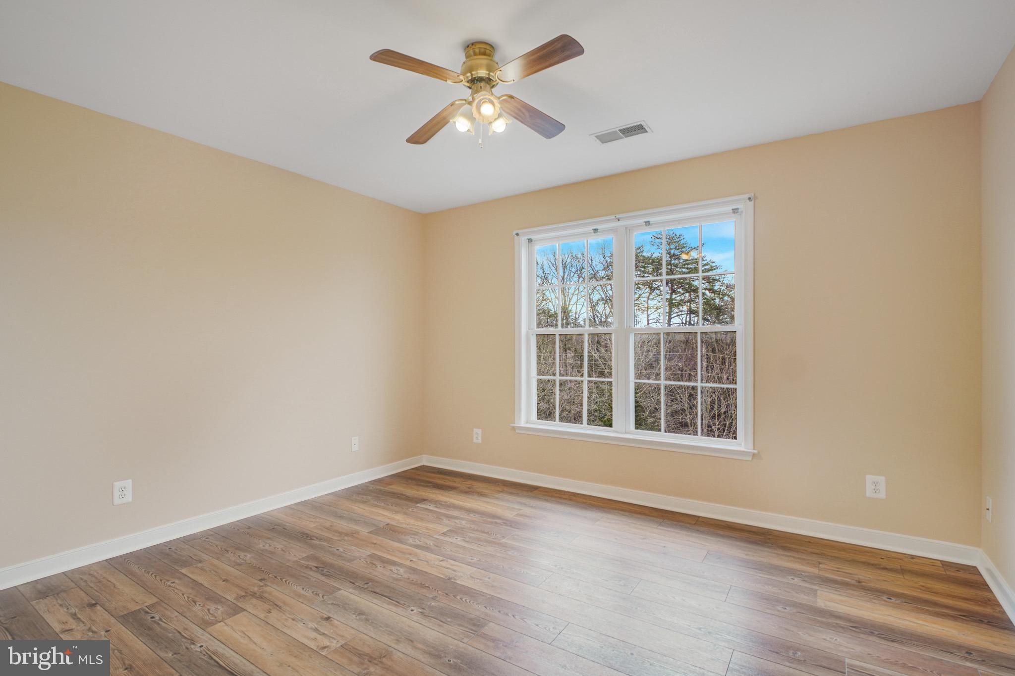 ROYAL OAKS - Residential