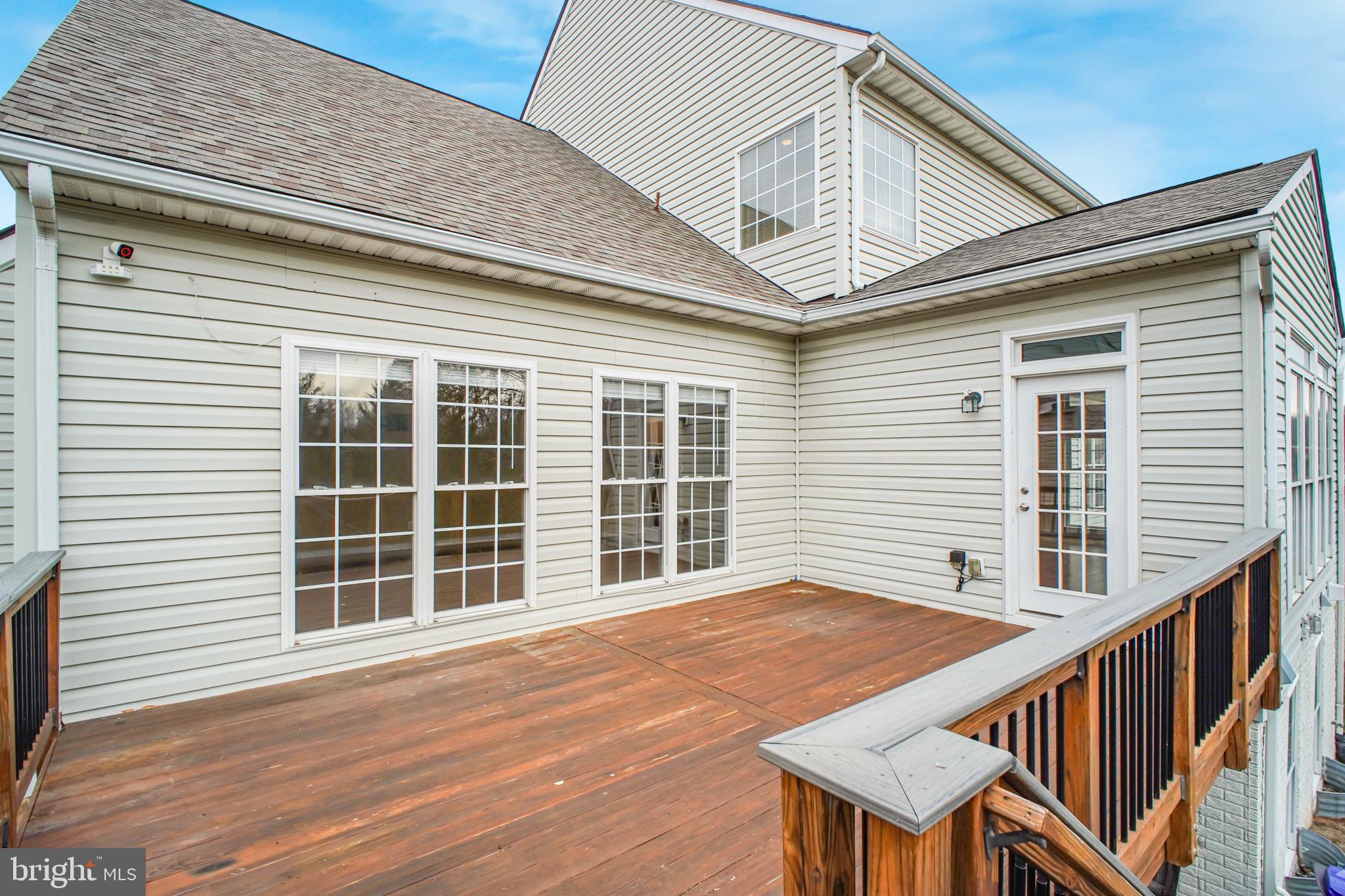 ROYAL OAKS - Residential