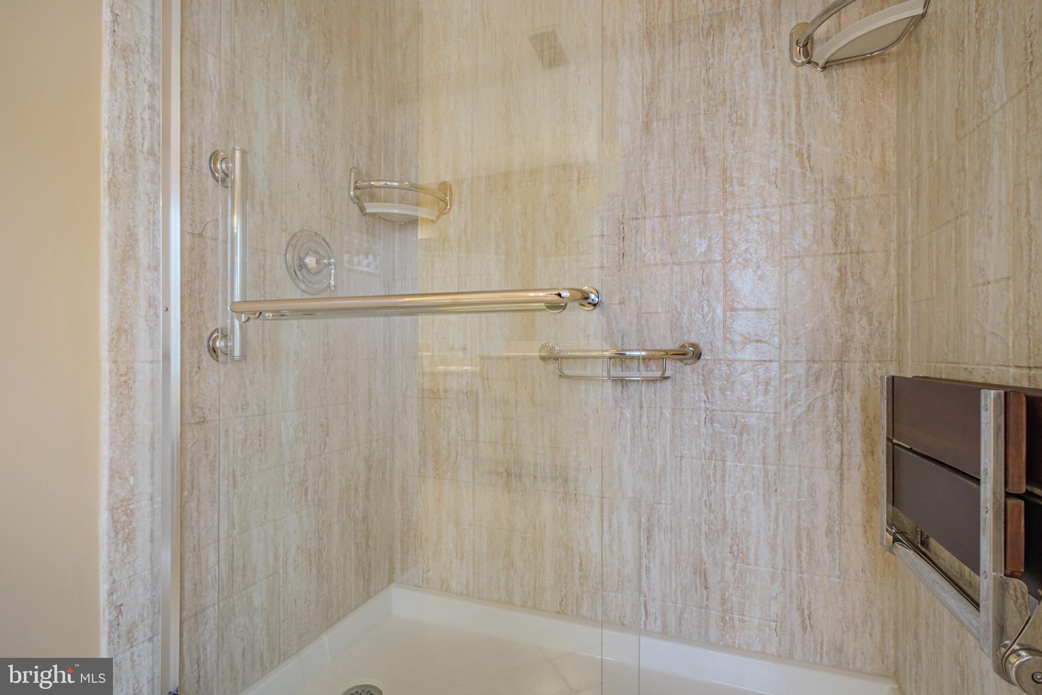 ROYAL OAKS - Residential