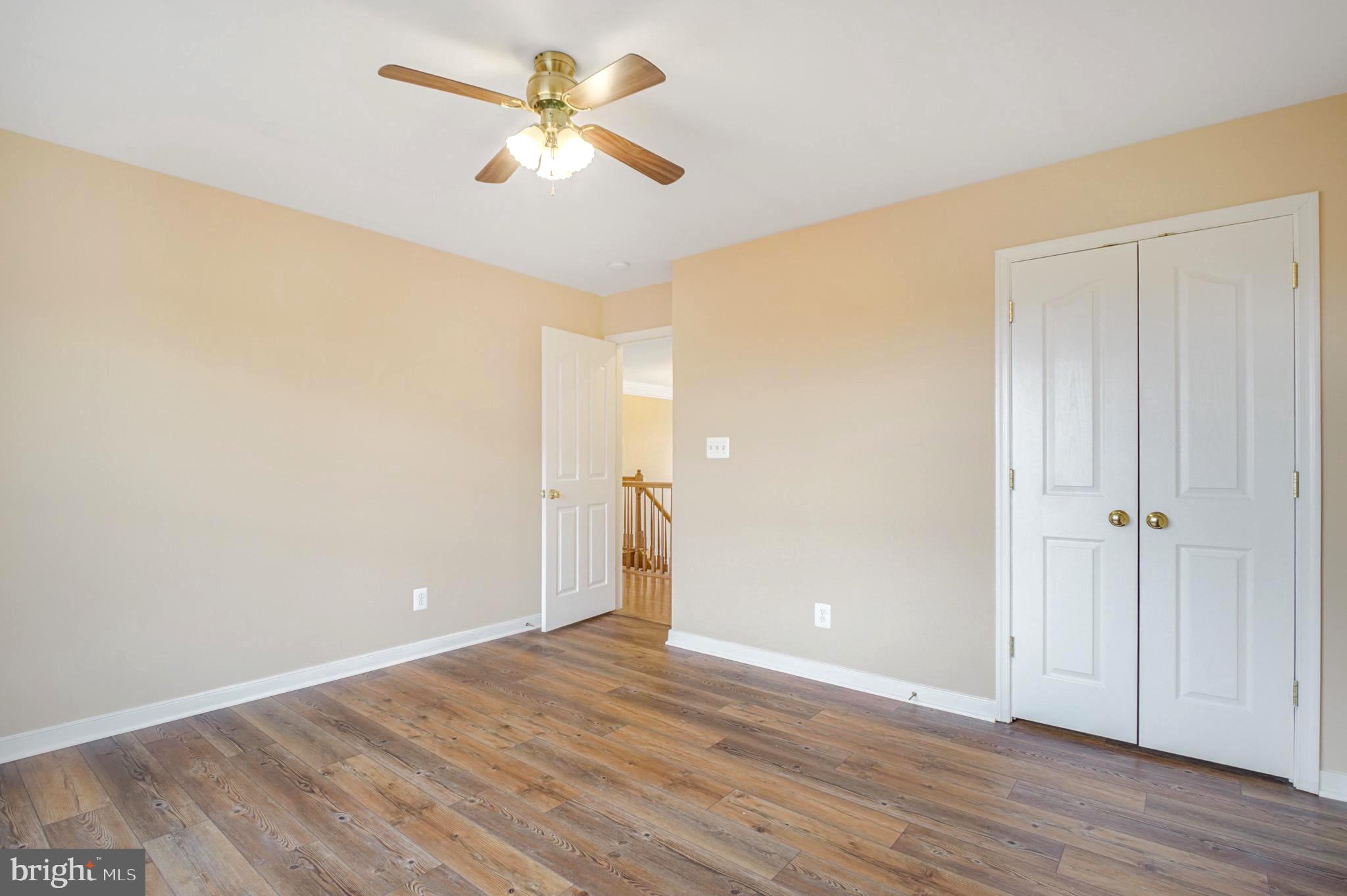 ROYAL OAKS - Residential