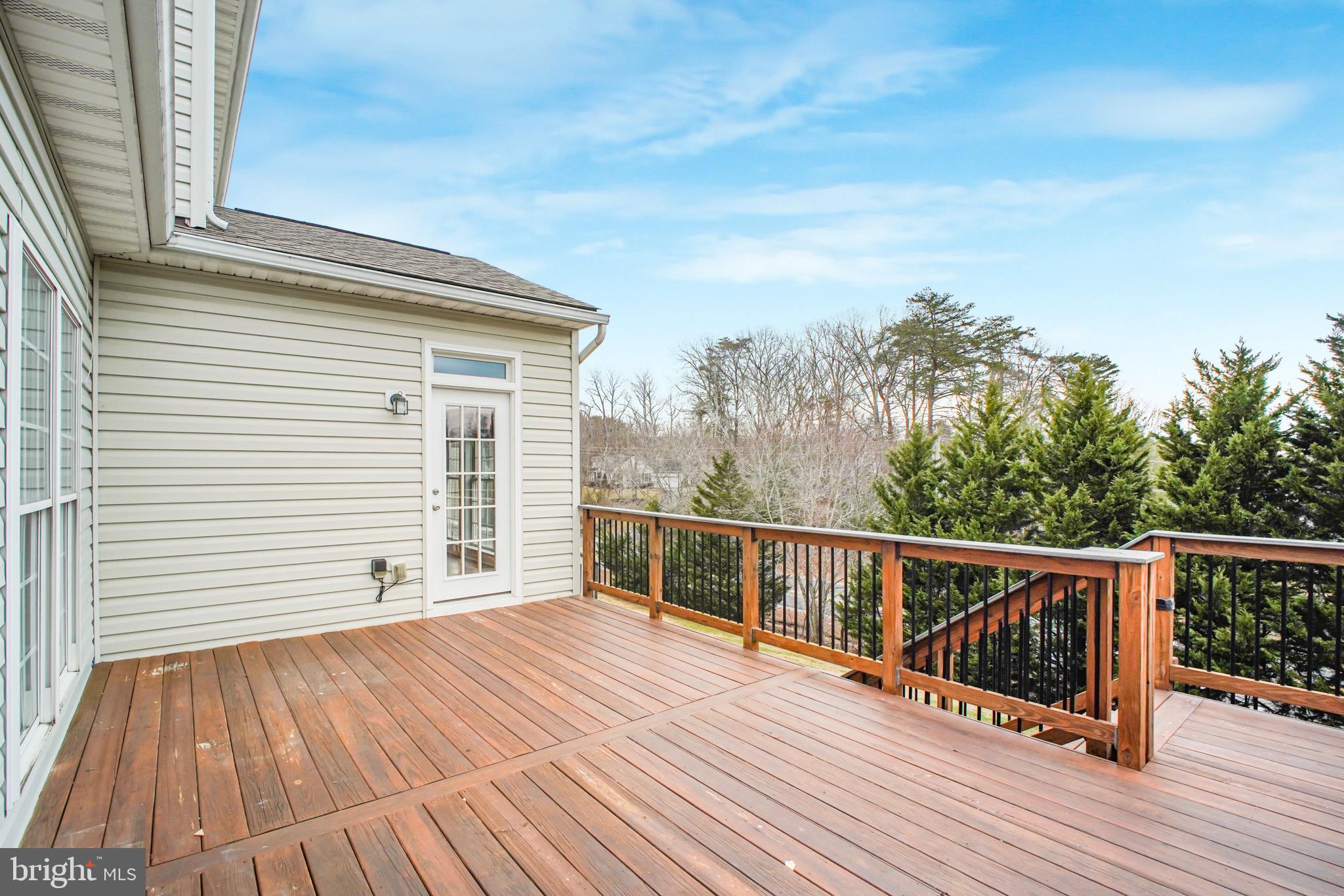 ROYAL OAKS - Residential