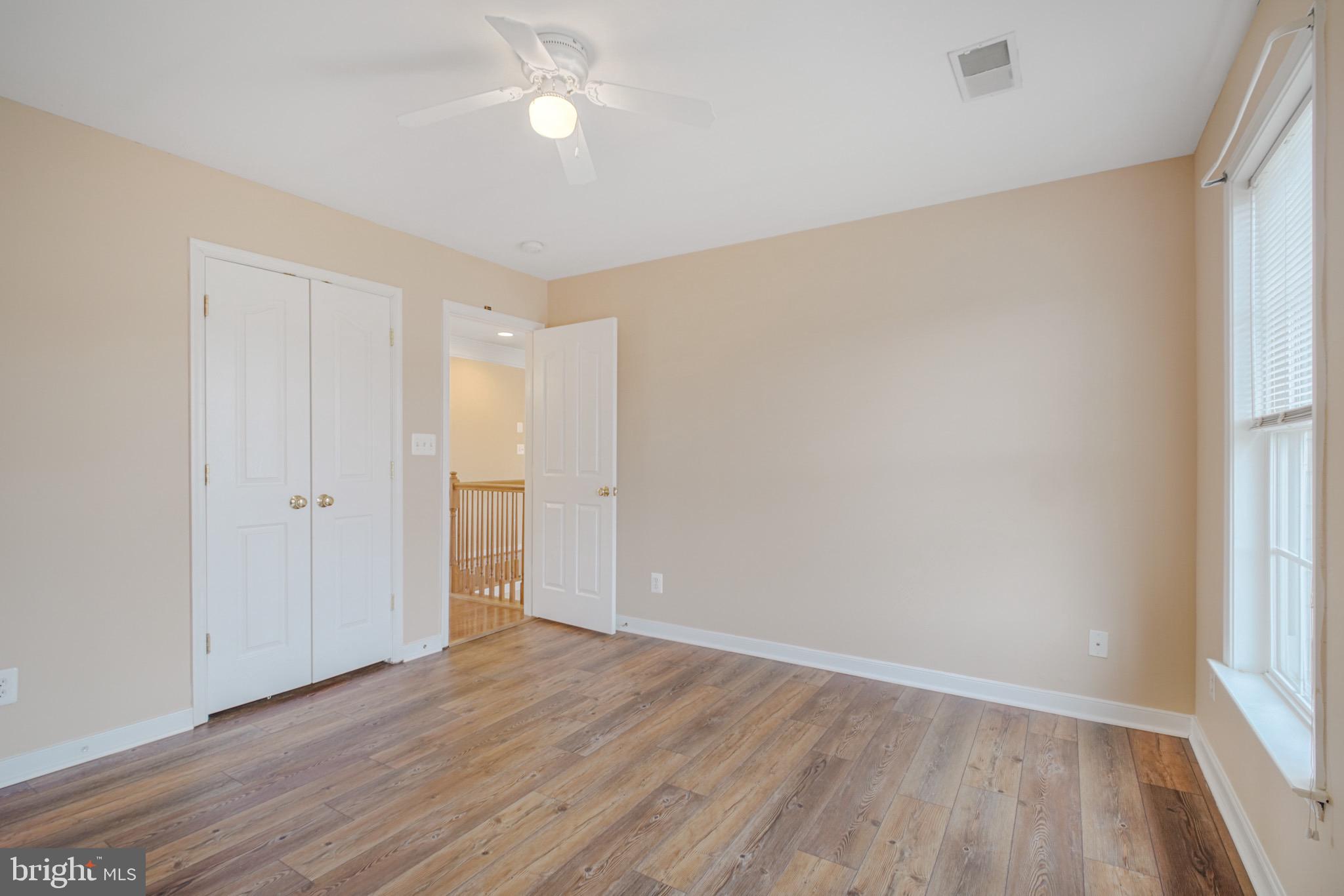 ROYAL OAKS - Residential