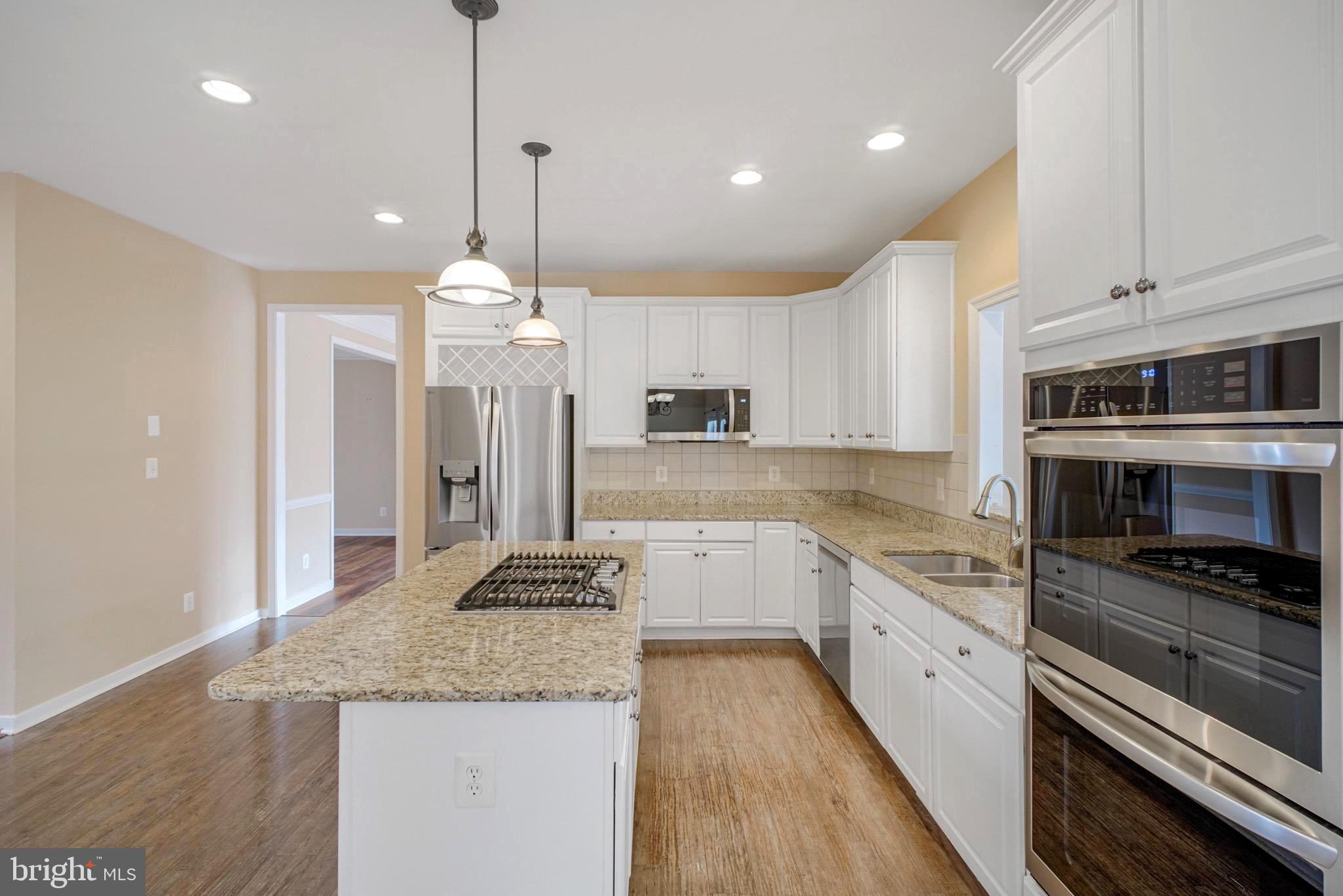 ROYAL OAKS - Residential