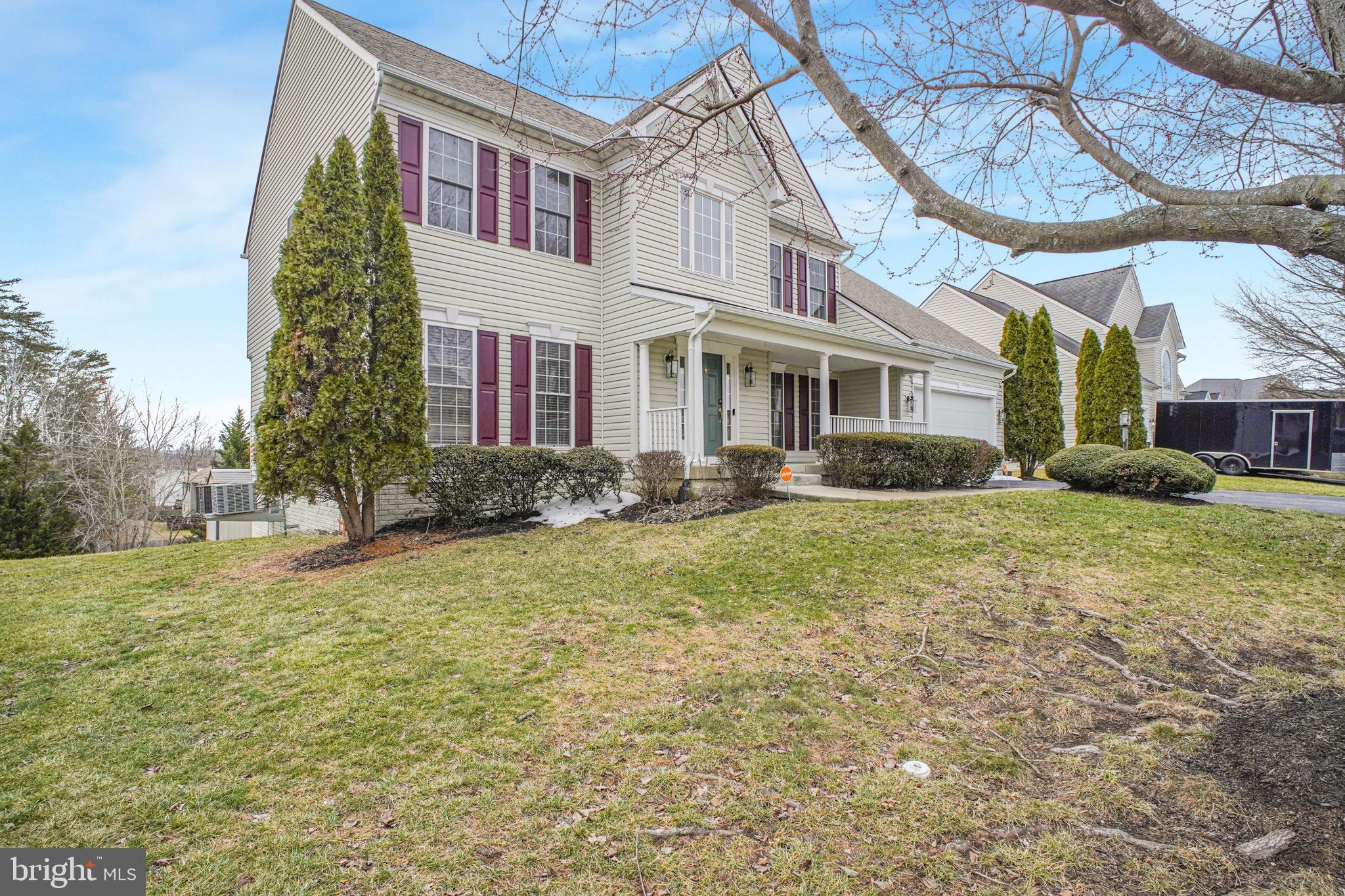 ROYAL OAKS - Residential