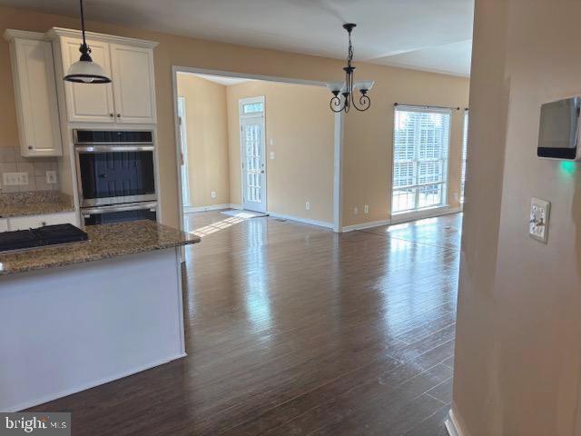 ROYAL OAKS - Residential