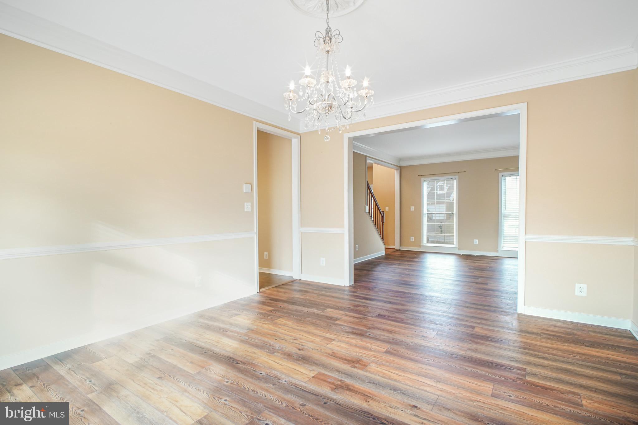 ROYAL OAKS - Residential