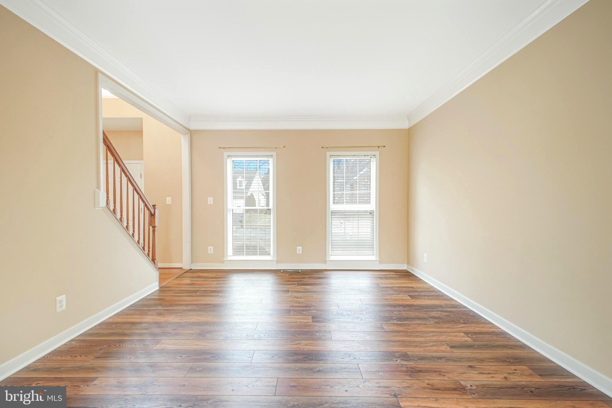 ROYAL OAKS - Residential