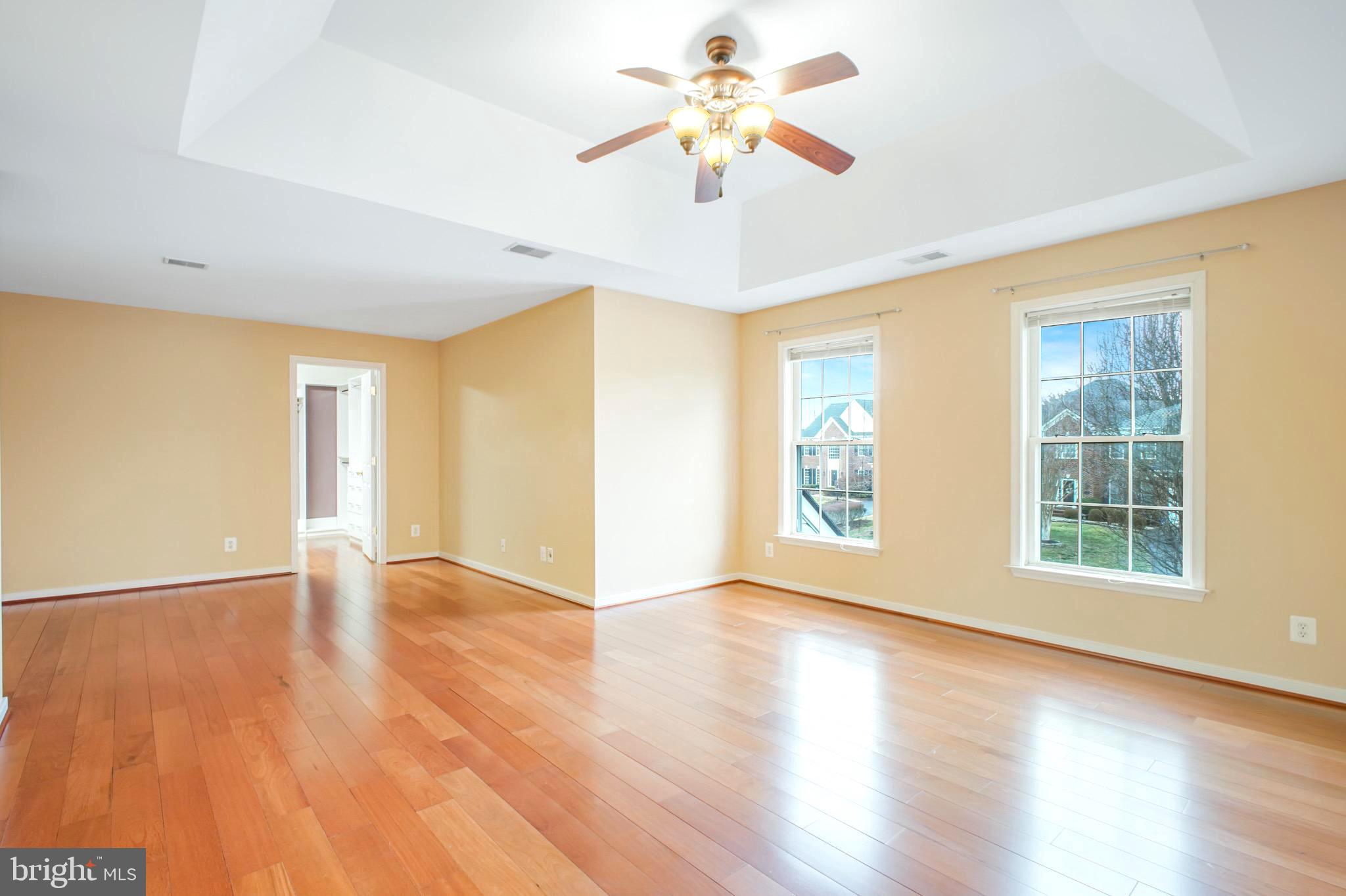 ROYAL OAKS - Residential