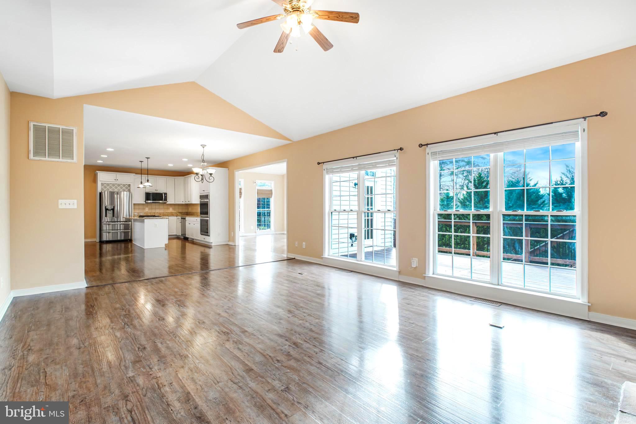 ROYAL OAKS - Residential