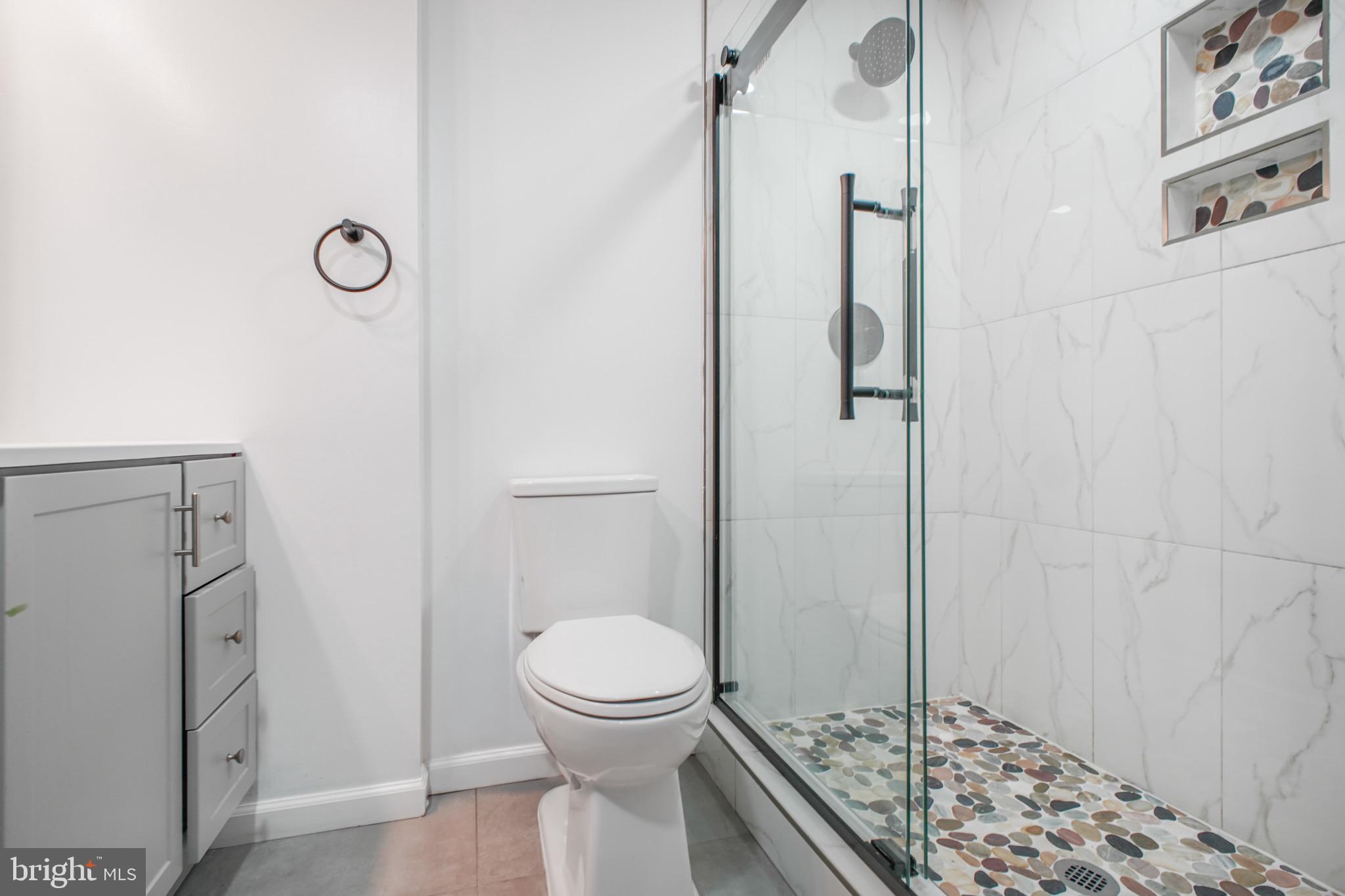 ROYAL OAKS - Residential