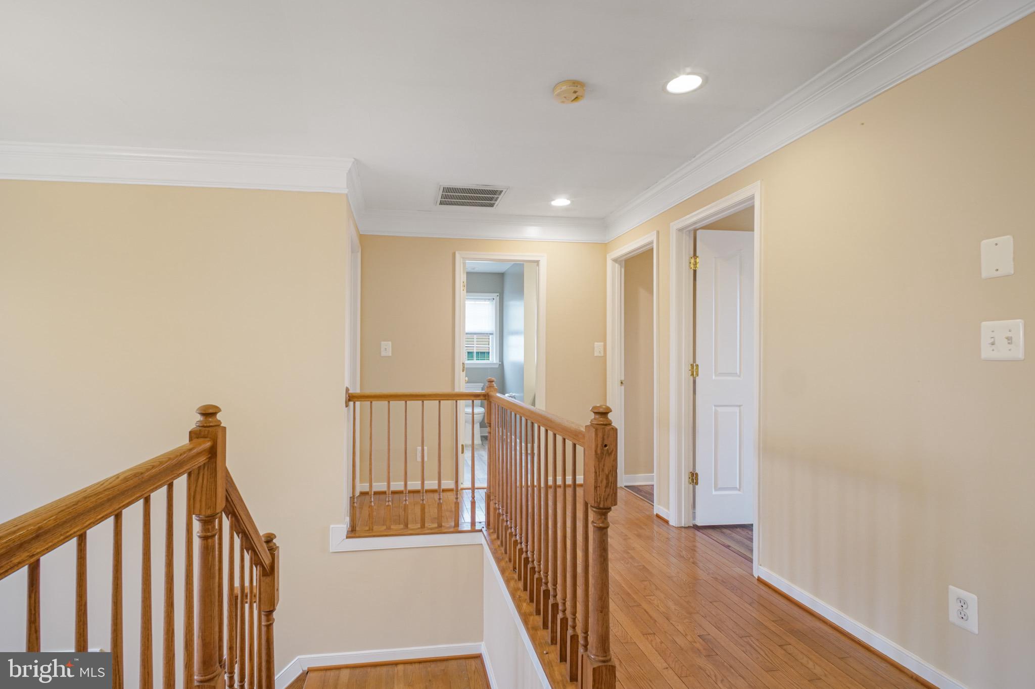 ROYAL OAKS - Residential