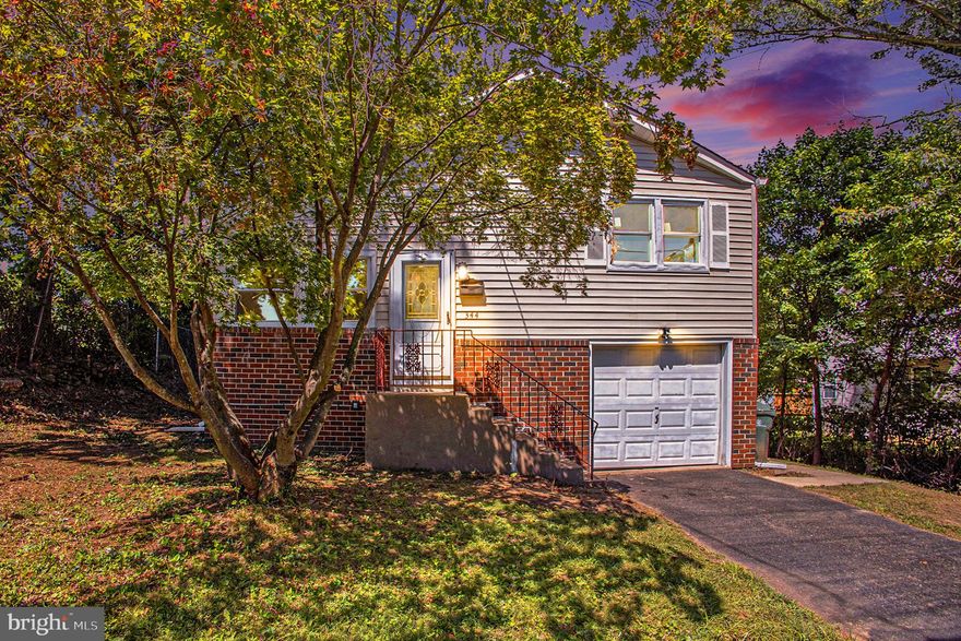 Completely renovated single family house in Abignton School District with roughly 1860 sqft of living space. Find The living area, dining area and kitchen on the first level with recess lights.  Upstairs includes 3 bedroom with full bathroom . There is family area downstairs which opens to concrete patio. House also has finished basement with roughly 500 sqft of living space with laundry and recess lights. Kitchen opens into outside patio with private setting looking over stream. First, last month and security deposit required 12-36 month lease term, no eviction, no felony, no smoking, good past landlord reference, Credit score 650 Income 3 times rent The agent is related to the owner.