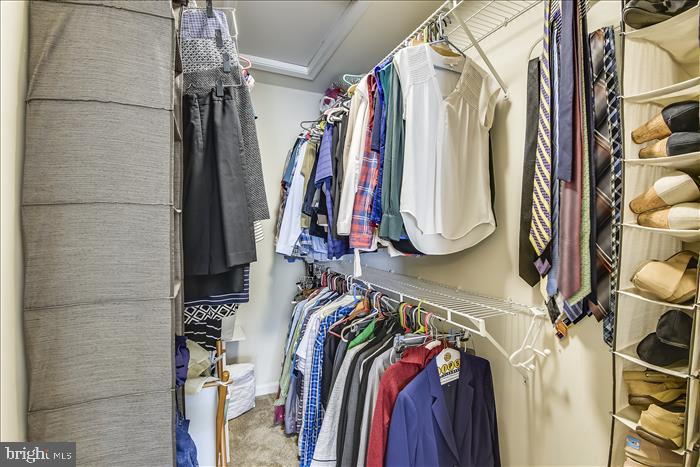 AUGUST WOODS - Residential