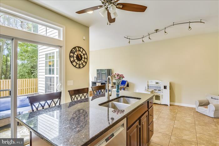 AUGUST WOODS - Residential