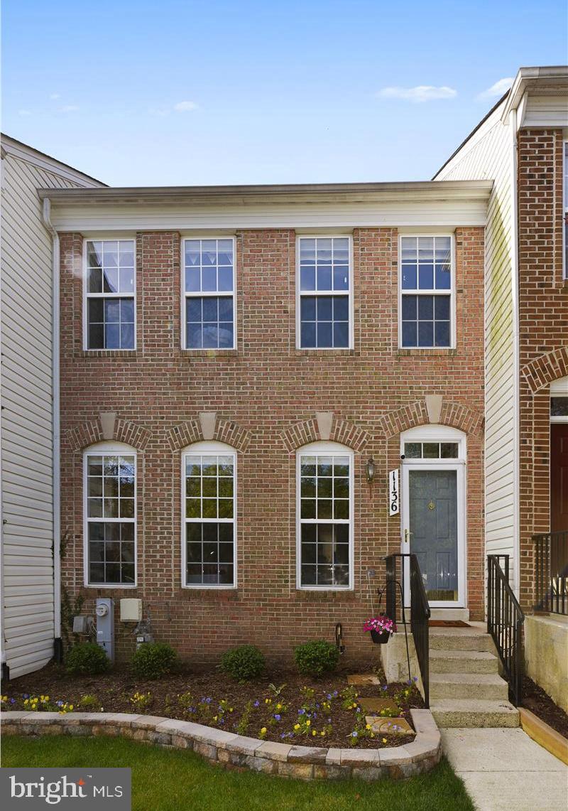 AUGUST WOODS - Residential