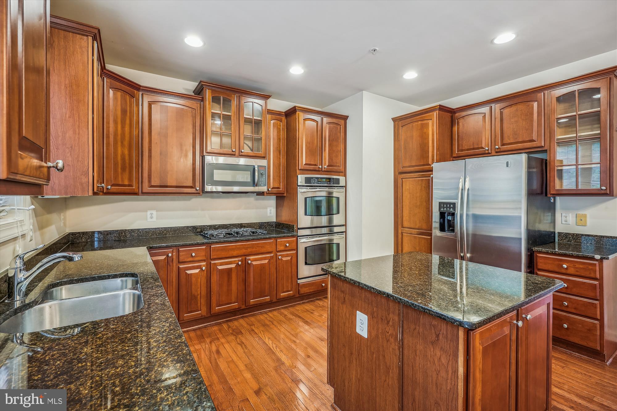 ASHLEY HOLLOW - Residential Lease