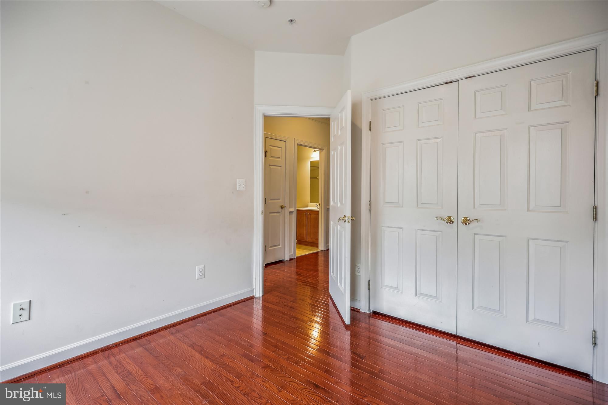 ASHLEY HOLLOW - Residential Lease