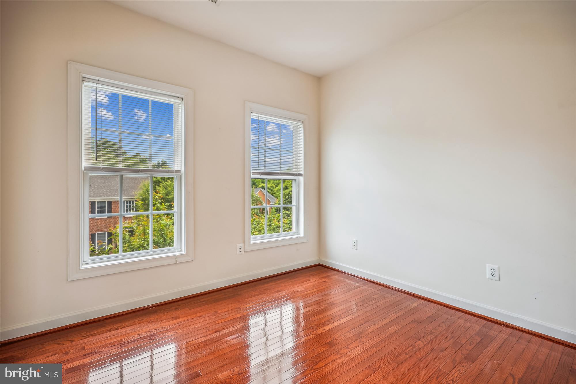 ASHLEY HOLLOW - Residential Lease