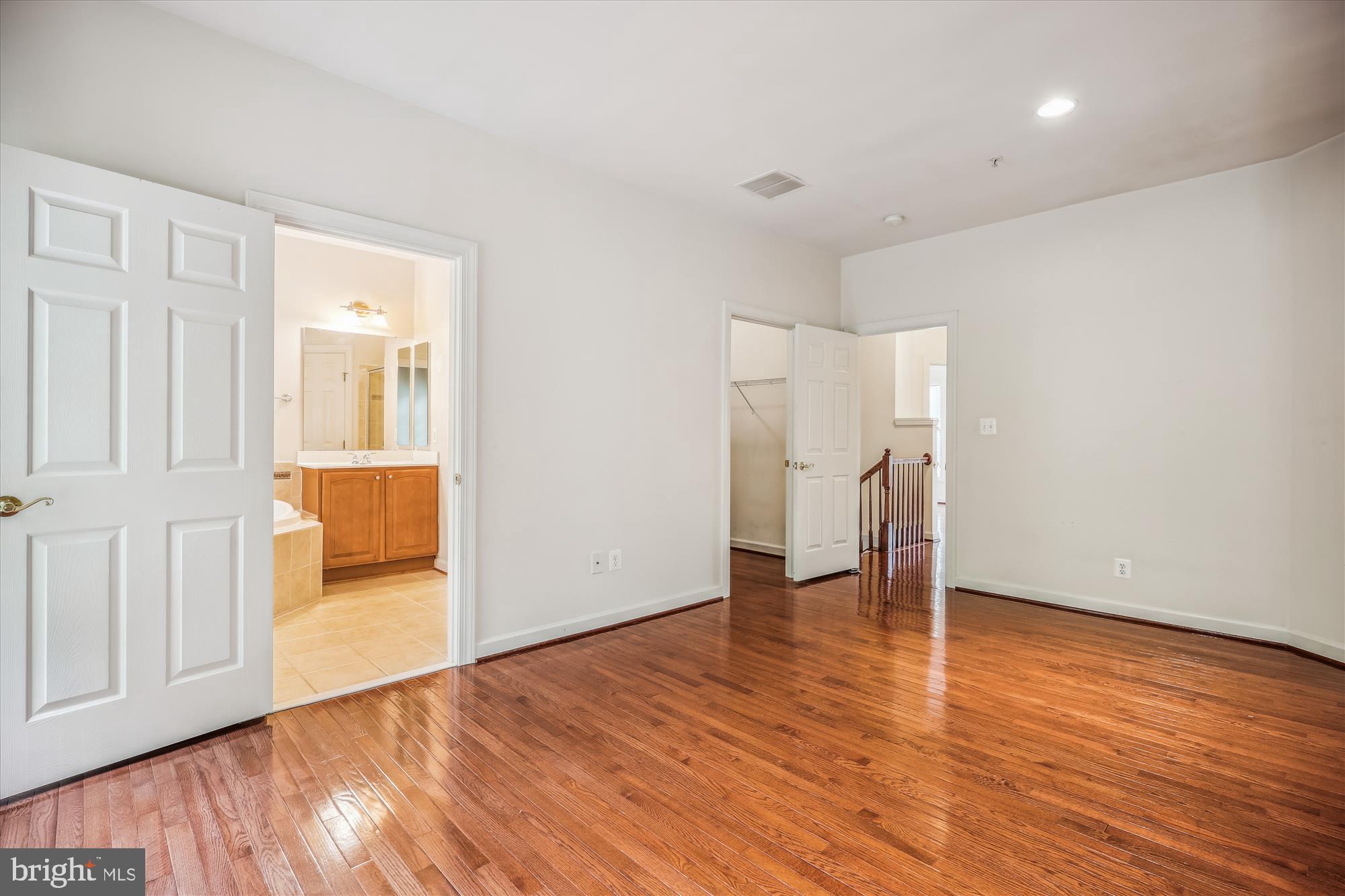 ASHLEY HOLLOW - Residential Lease