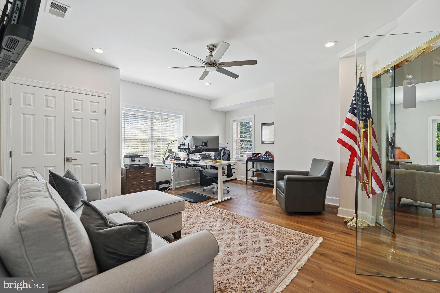 MANORS OF FOX MILL - Residential