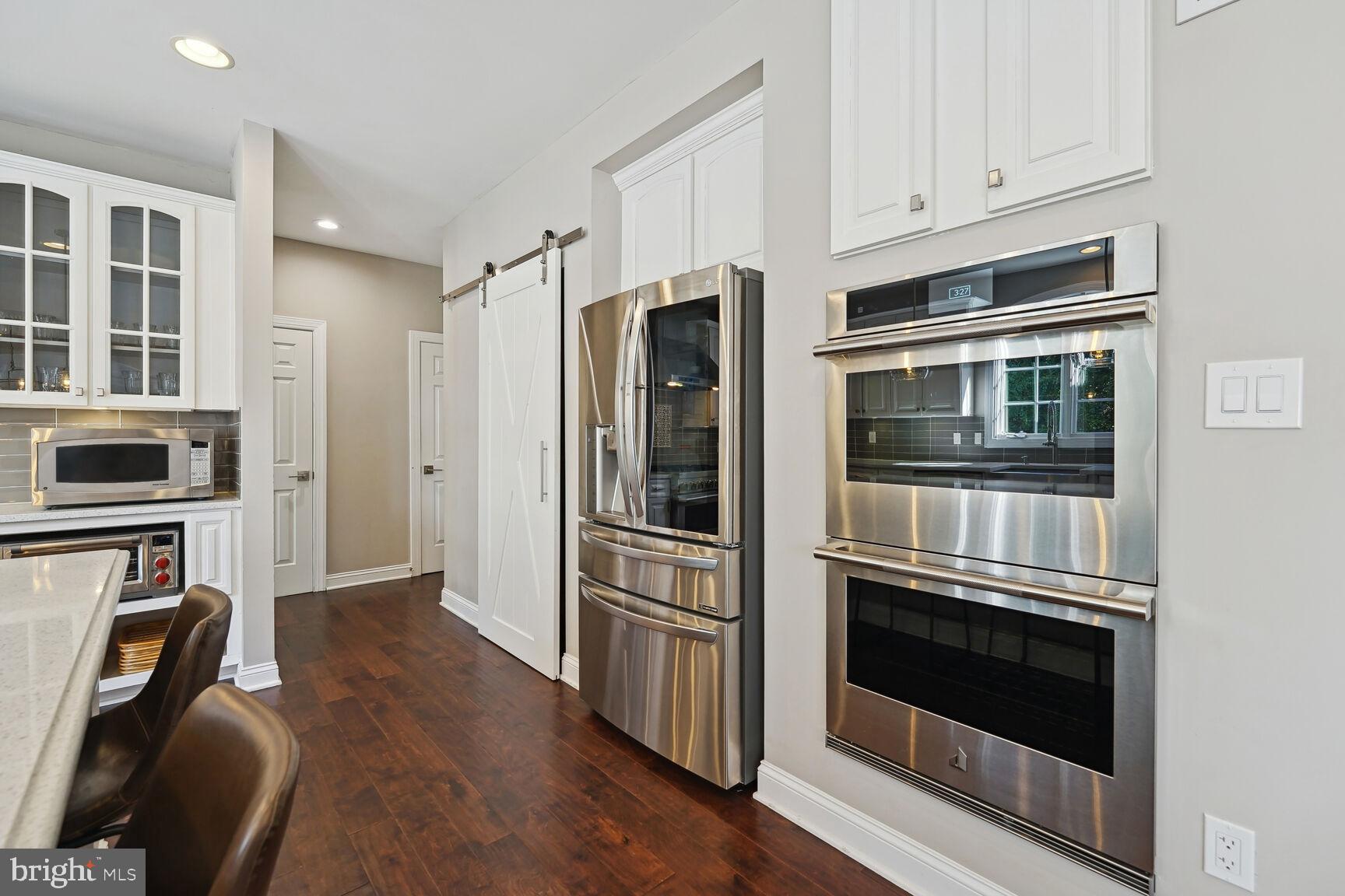 MANORS OF FOX MILL - Residential